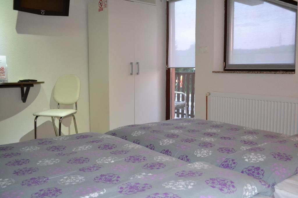 Guesthouse Zalac Слуни Экстерьер фото