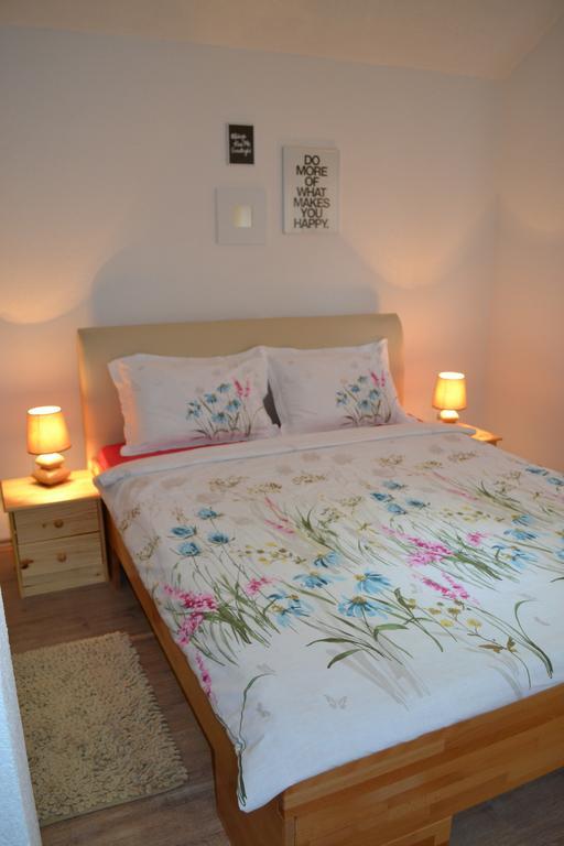Guesthouse Zalac Слуни Экстерьер фото